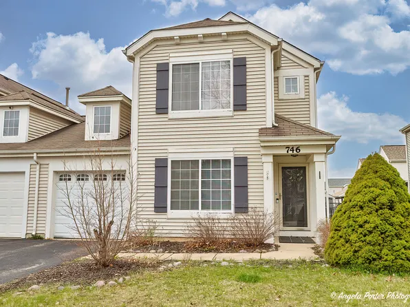 746 S Providence Ln, Round Lake, IL 60073