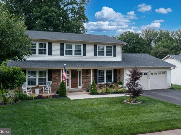 7304 Mizzen Pl, Burke, VA 22015