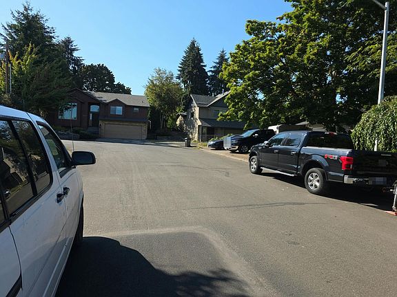 5th image of 8300 NE 25th Pl