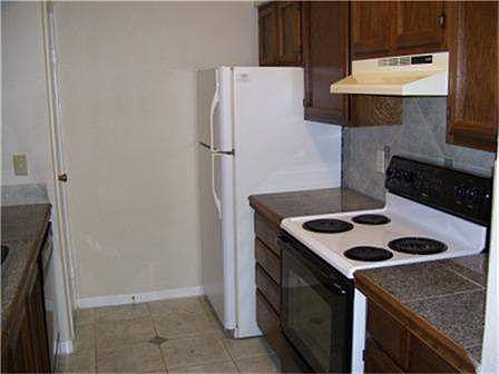 4th image of 17417 Red Oak Dr APT 137