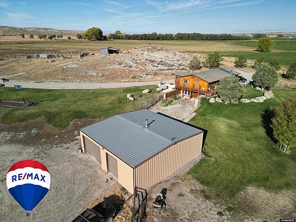 2nd image of 1077 Missouri Valley Rd