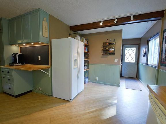 4th image of 2229 Oak Hill Pl