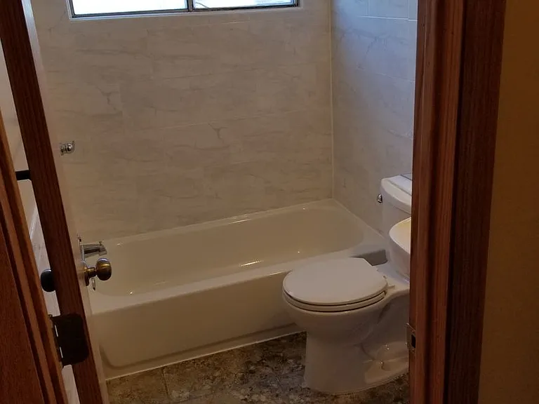 Cedar Avenue Apartments — Photo 43