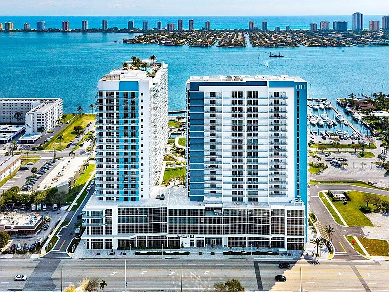 220 Lake Shore Dr #1415 — Photo 35