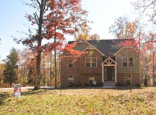 1023 Barnhill Rd, Clarksville, TN 37043