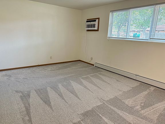 4th image of 2922 7th St N #6