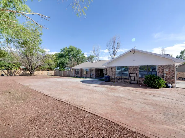 712 Salida Sandia SW, Albuquerque, NM 87105