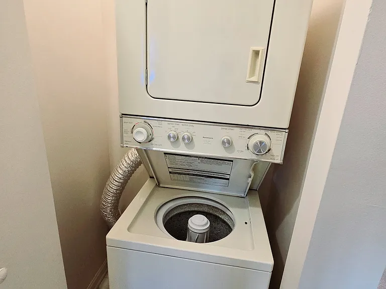 Two Bedroom Downstairs In-House Laundry