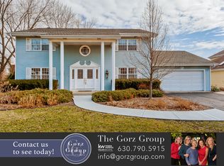 65 Exmoor Ave, Glen Ellyn, IL 60137