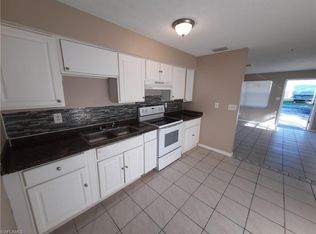 1799 Beachwood Dr APT A, North Fort Myers, FL 33903