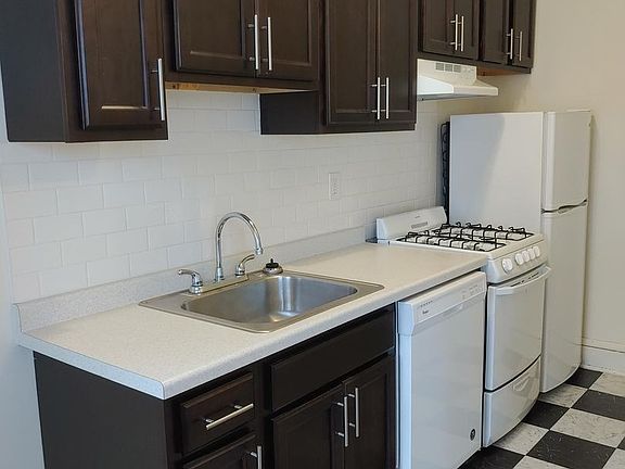 5th image of 1435 W 31st St APT 304