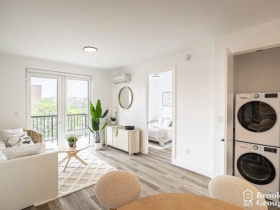 1st image of 3009 Avenue I #4F