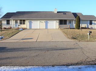 707 McLaughlin St, Eaton Rapids, MI 48827