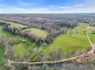 0 E Blue Creek Rd, Mc Ewen, TN 37101