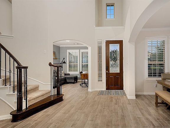 4th image of 6206 Garden Lakes Lane