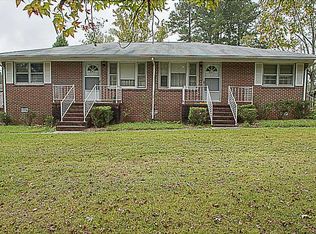 8871 Gates Rd, Suffolk, VA 23437