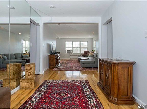 5th image of 366 Stewart Ave APT C10