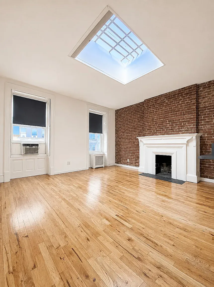 42 West 85th Street — Photo 2