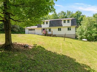 334 Grandview Dr, Richmond, VT 05477