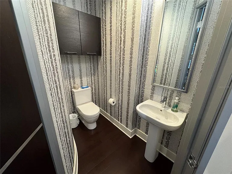 239 Cosmopolitan Ct — Photo 15