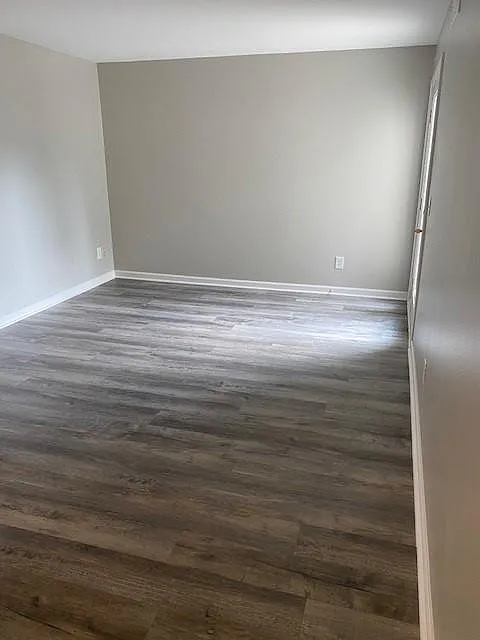 1085 Merrimar Cir N — Photo 2