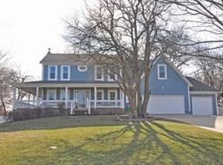 5075 W 194th Ter, Stilwell, KS 66085