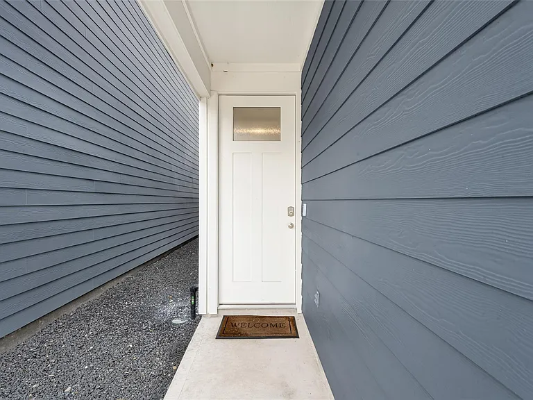 2930 Needham Garden Ln — Photo 3