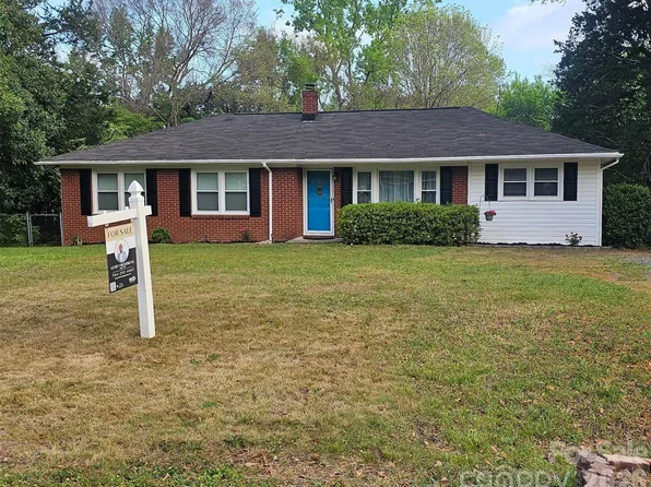2154 Rosewood Dr, Rock Hill, SC 29732