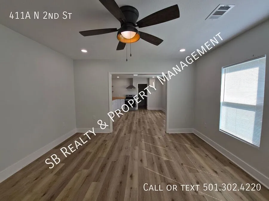 3 Bed 1 Bath — Photo 2