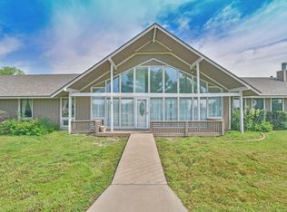 8820 E 42nd St S, Derby, KS 67037