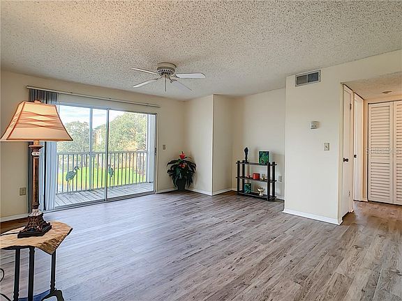 4th image of 10122 Winsford Oak Blvd APT 417