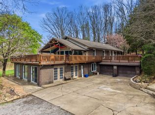 215 Wises Grove Rd N, New Brighton, PA 15066