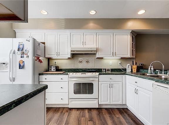 3rd image of 2904 Woodbridge Crossing Dr #2904