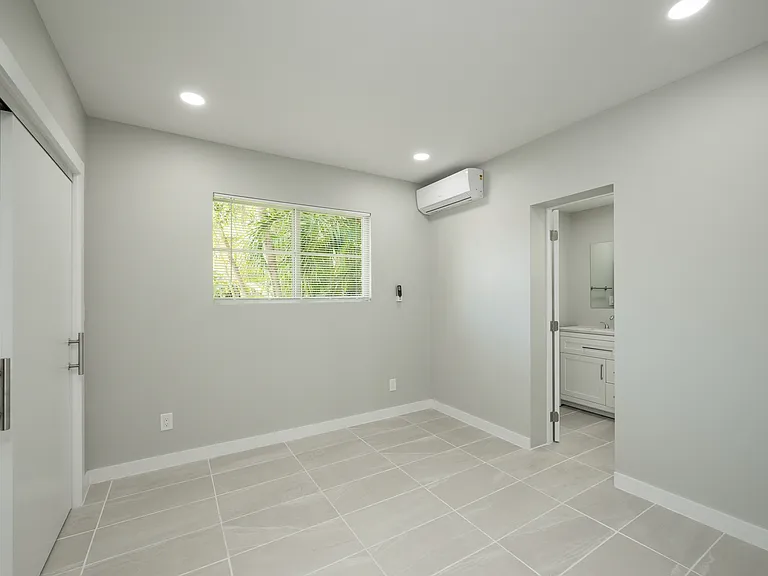 818 Elizabeth St #1 — Photo 7