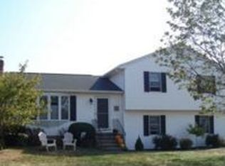5 S Meadow Ln, Enfield, CT 06082
