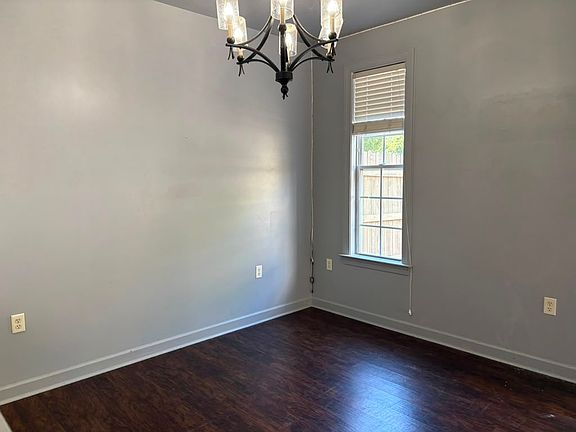 4th image of 3929 Cromwell Park Dr