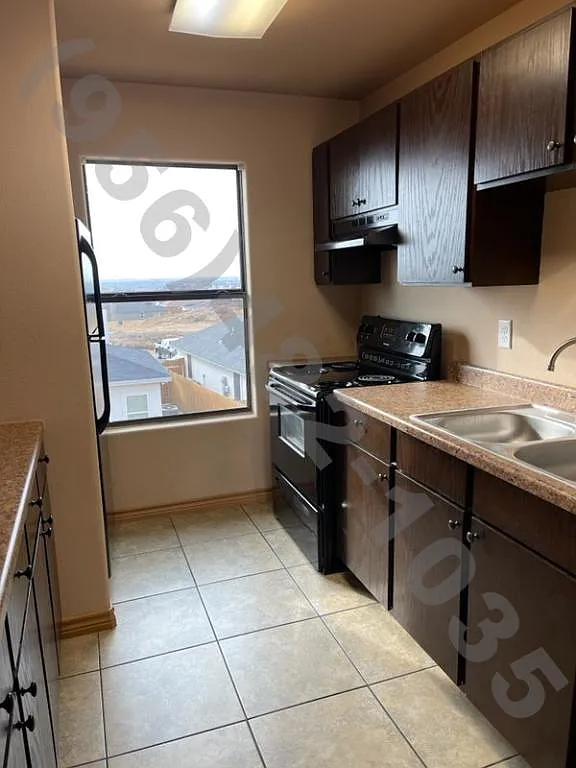 5610 Doc Sigi Perez Loop, Apt. 16 — Photo 4