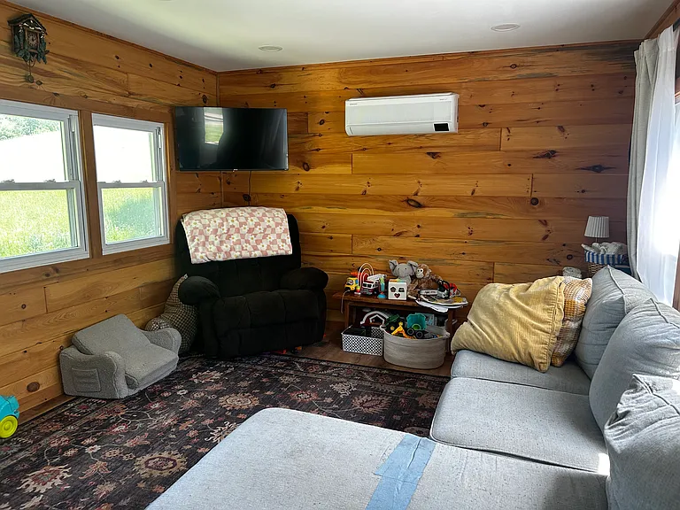 25 Morse Hollow Rd — Photo 3