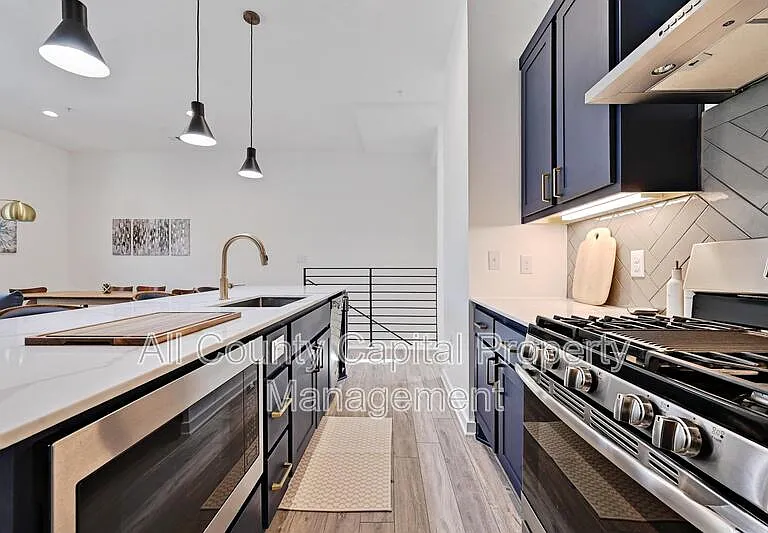 2804 S 1st St #2106-2804 — Photo 4