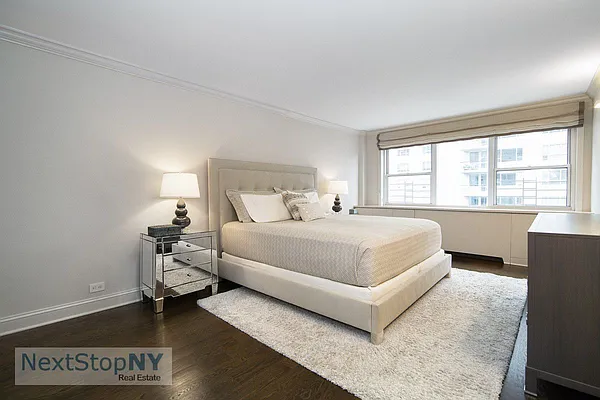 Sold by NextStopNY | media 11
