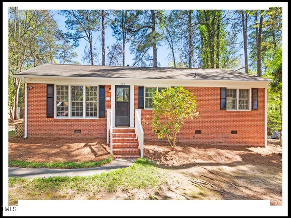203 Bennington Dr, Chapel Hill, NC 27516