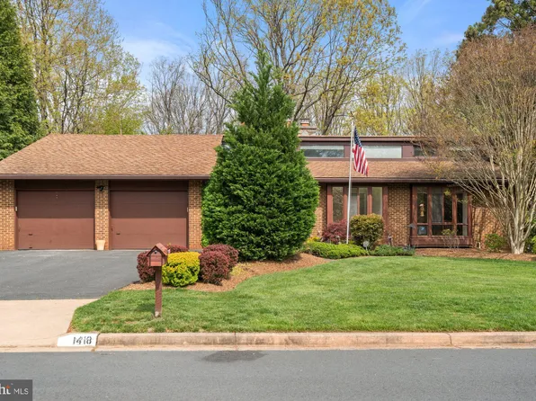 1418 Wolftrap Run Rd, Vienna, VA 22182