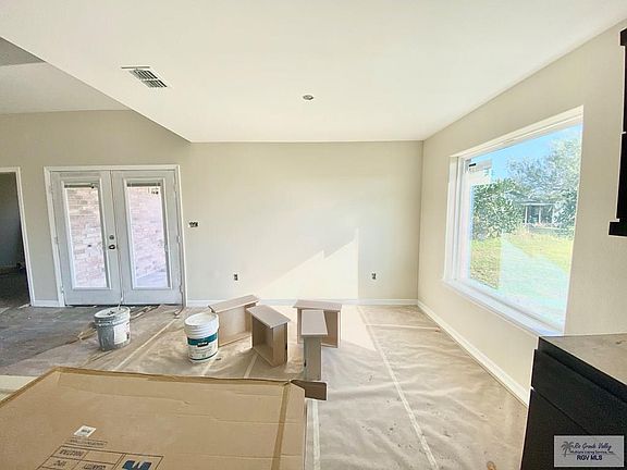 5th image of 3808 Renata Dr