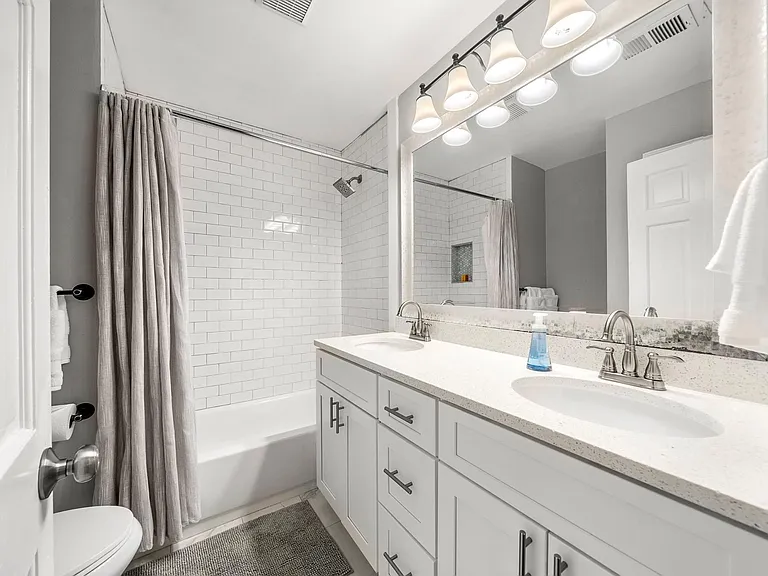 455 Cove Dr NE — Photo 36