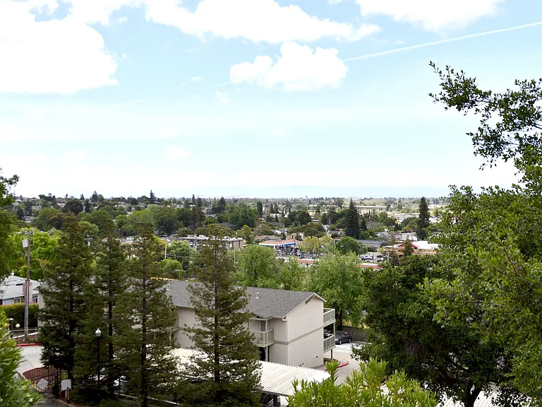21314 Gary Dr #105 — Photo 28