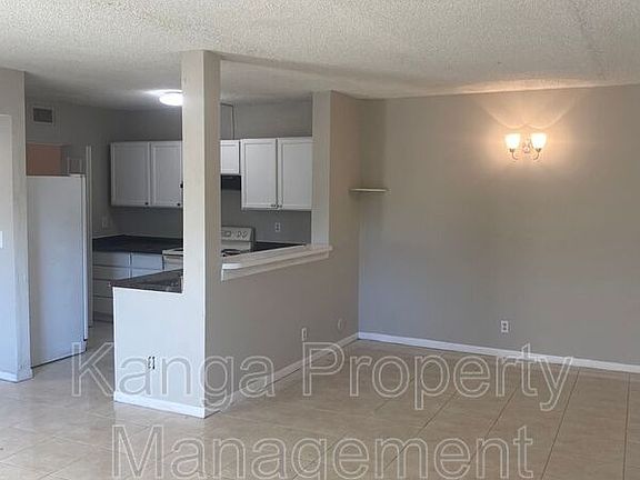 5th image of 11451 NW 35th St