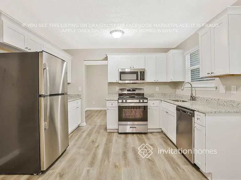 690 Greenhedge Dr — Photo 7