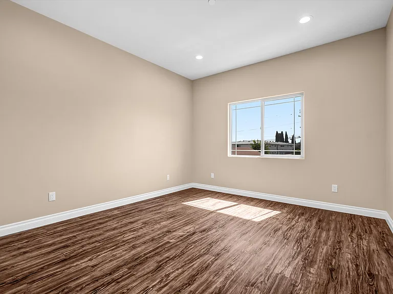 14095 Edwards St — Photo 21
