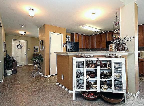 2nd image of 1801 Heron Dr