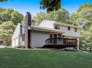 27800 Woodside Rd, Shorewood, MN 55331